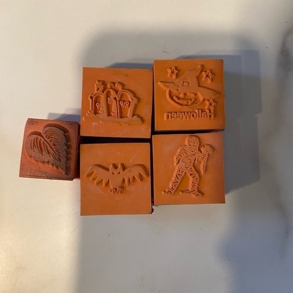 Lot Of 5 Soft Halloween Scrapbook Stamps Mummy Pumpkins Bats RIP Wings V… - Picture 2 of 2
